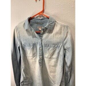 Merona half button down denim like light colored wash small